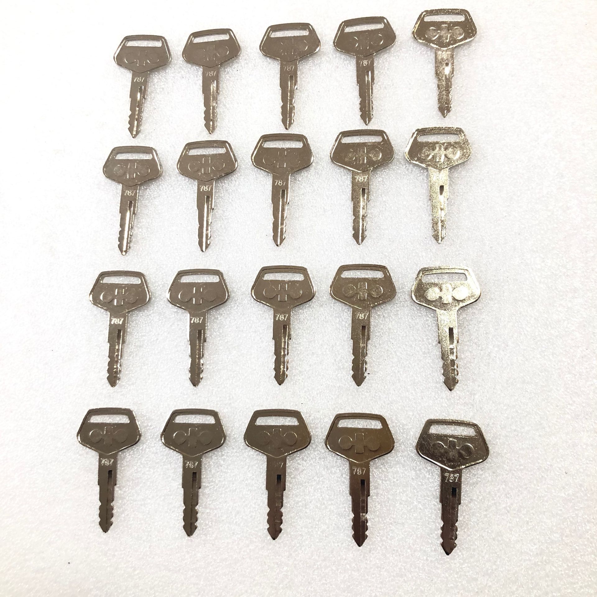 20PCS 787 Key for Komatsu Exca - Heavy Equipment Keys Master Set のレビューと価格